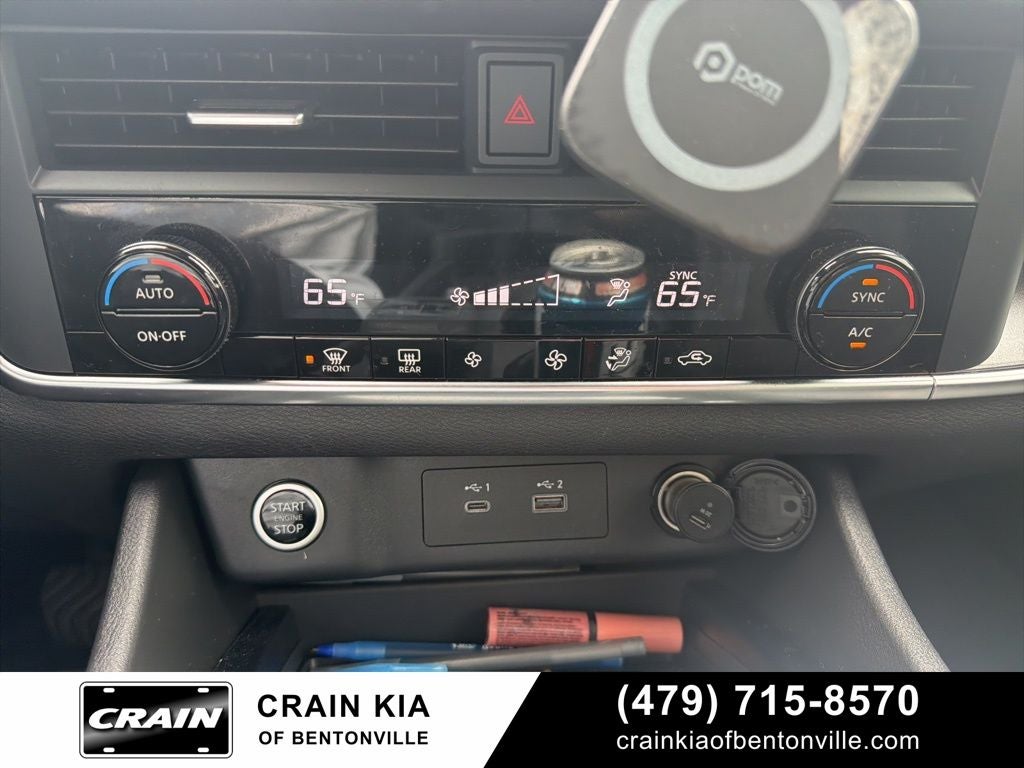 2023 Nissan Rogue SV - CLEAN CARFAX / ONE OWNER