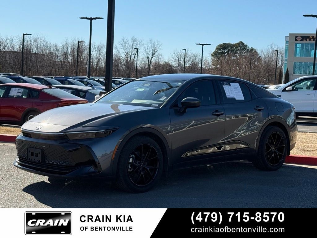 2023 Toyota Crown Limited - AWD / PANORAMIC SUNROOF