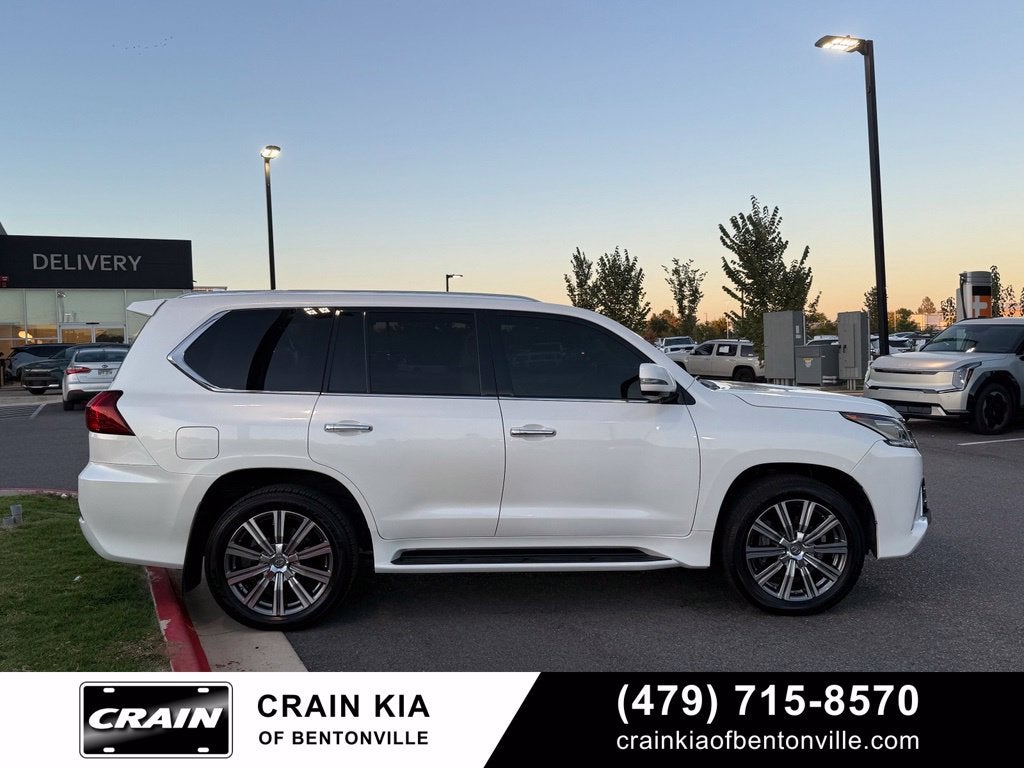 2016 Lexus LX 570 - 4WD / SUNROOF