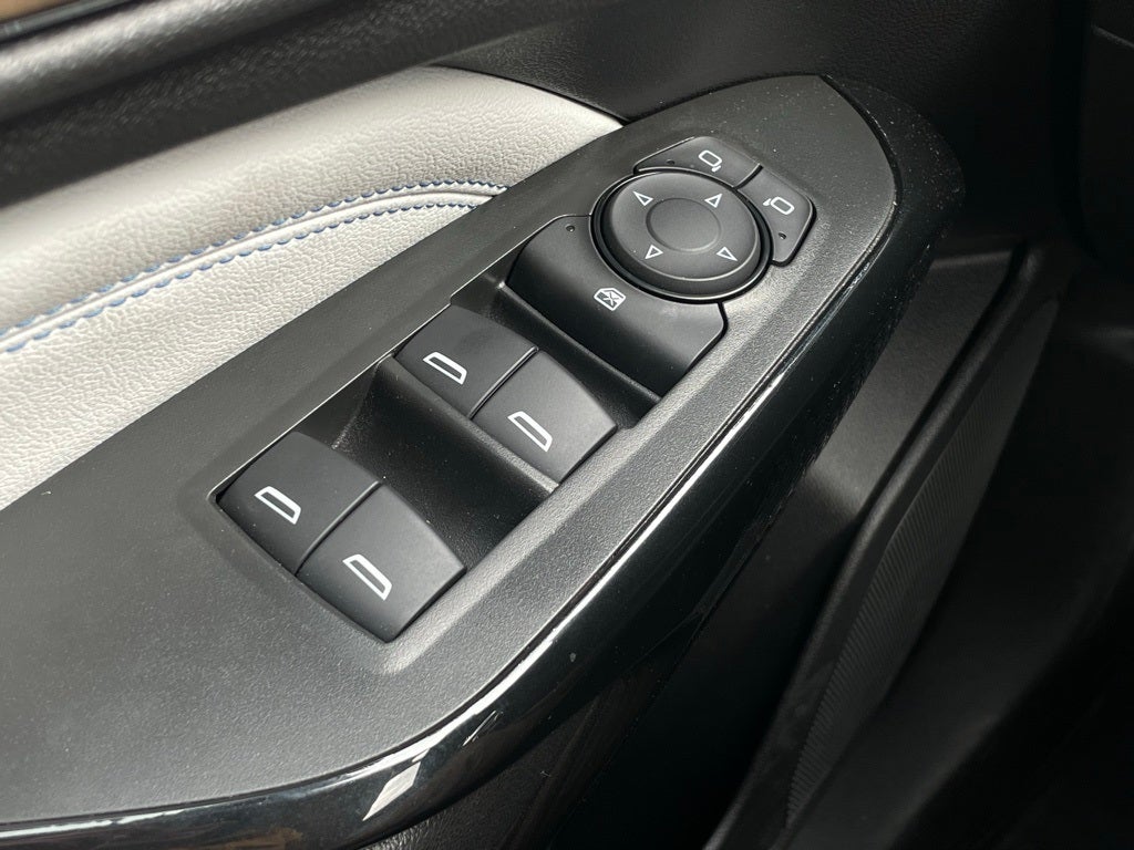 2025 Chevrolet Trax LT - CLEAN CARFAX / ONE OWNER