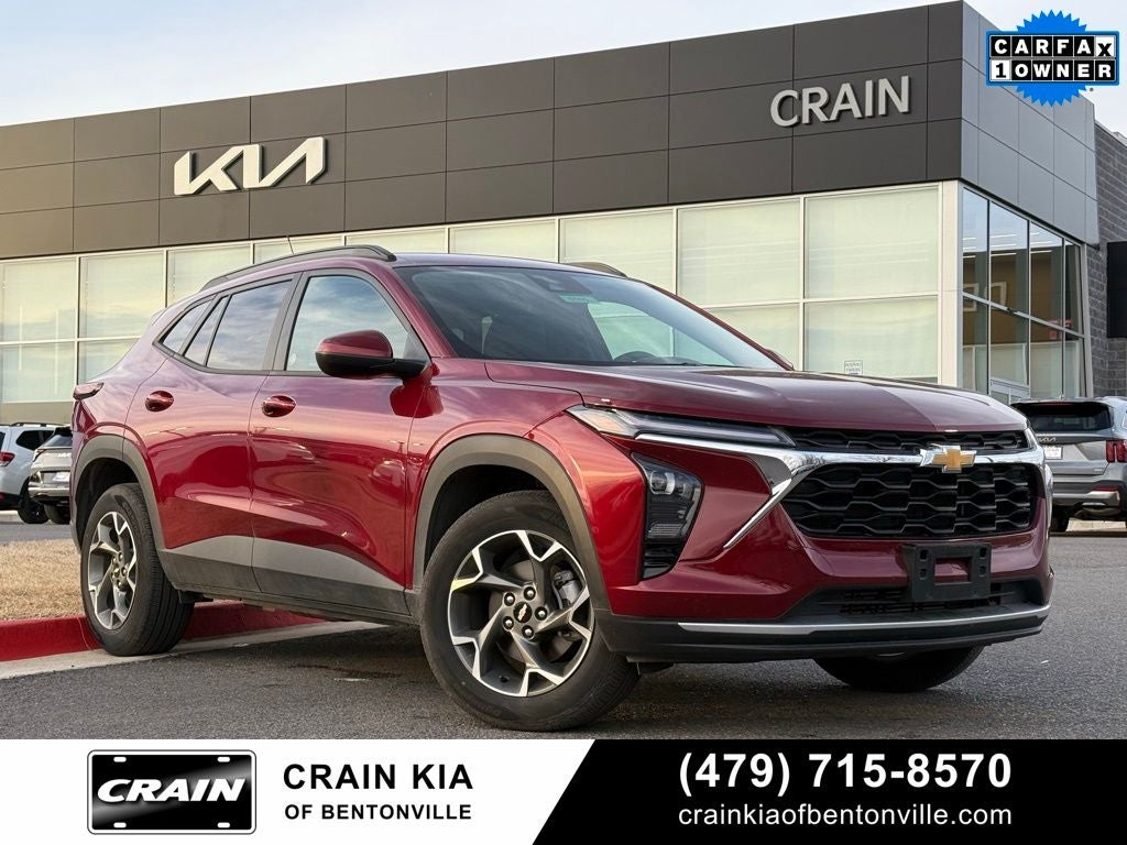2025 Chevrolet Trax LT - CLEAN CARFAX / ONE OWNER