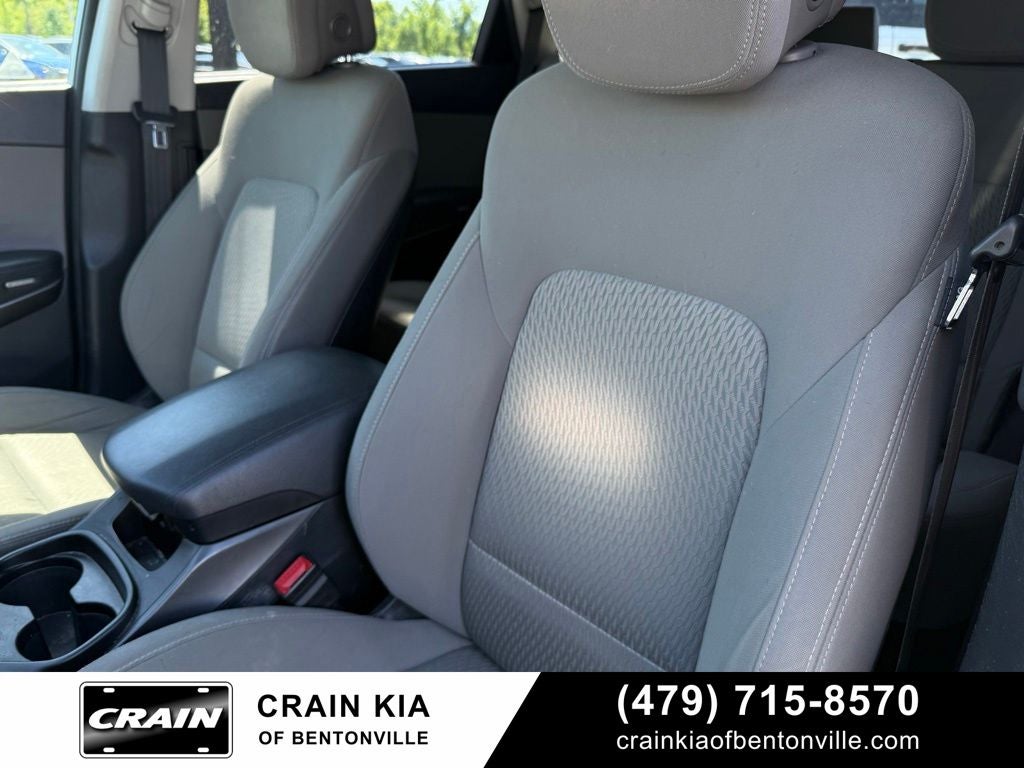 2018 Hyundai SANTA FE SE