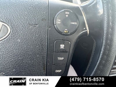 2011 Hyundai GENESIS 4.6 - AWD / SUNROOF / ONE OWNER