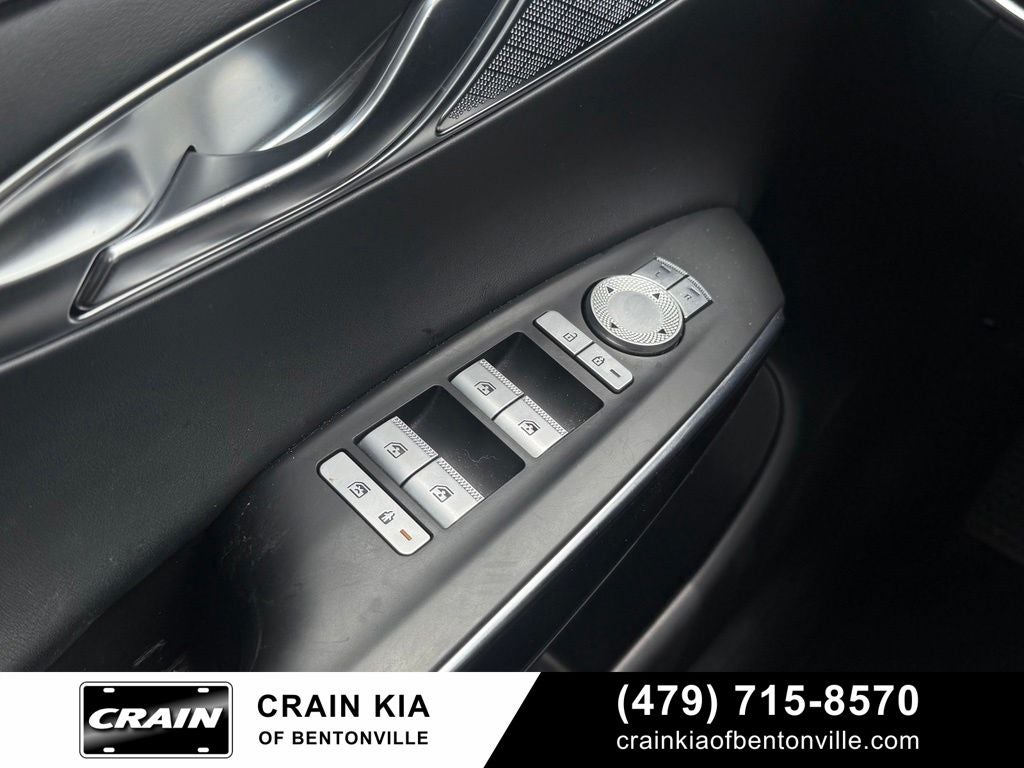 2022 Genesis GV70 2.5T - AWD / CLEAN CARFAX