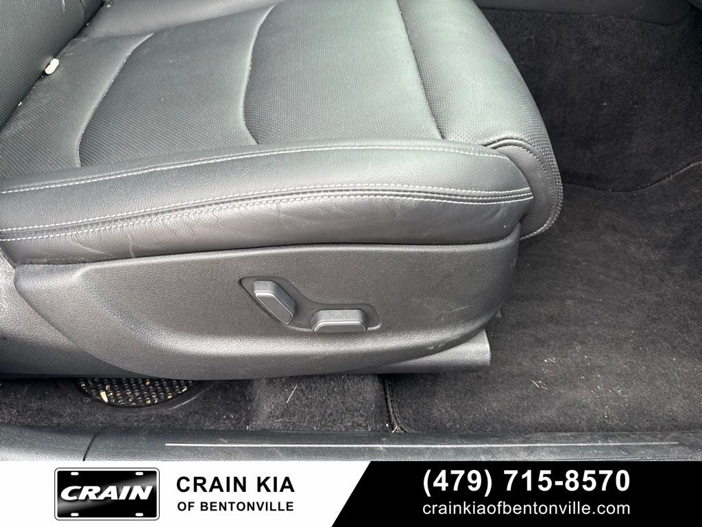 2022 Genesis GV70 2.5T - AWD / CLEAN CARFAX