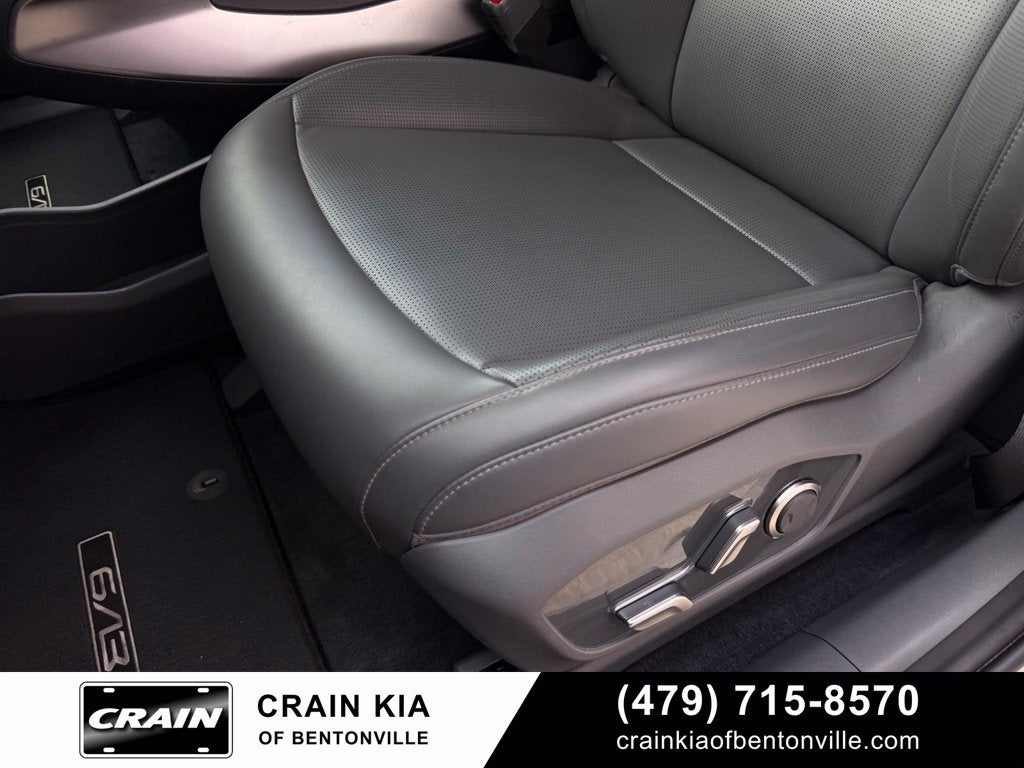 2024 Kia EV9 Light Long Range - KIA CPO / ONE OWNER / CLEAN CARFAX