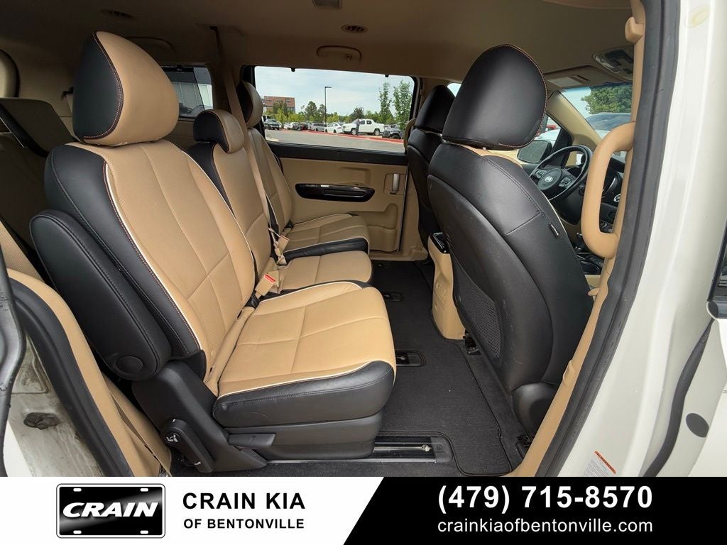 2016 Kia Sedona EX - CARFAX ONE OWNER