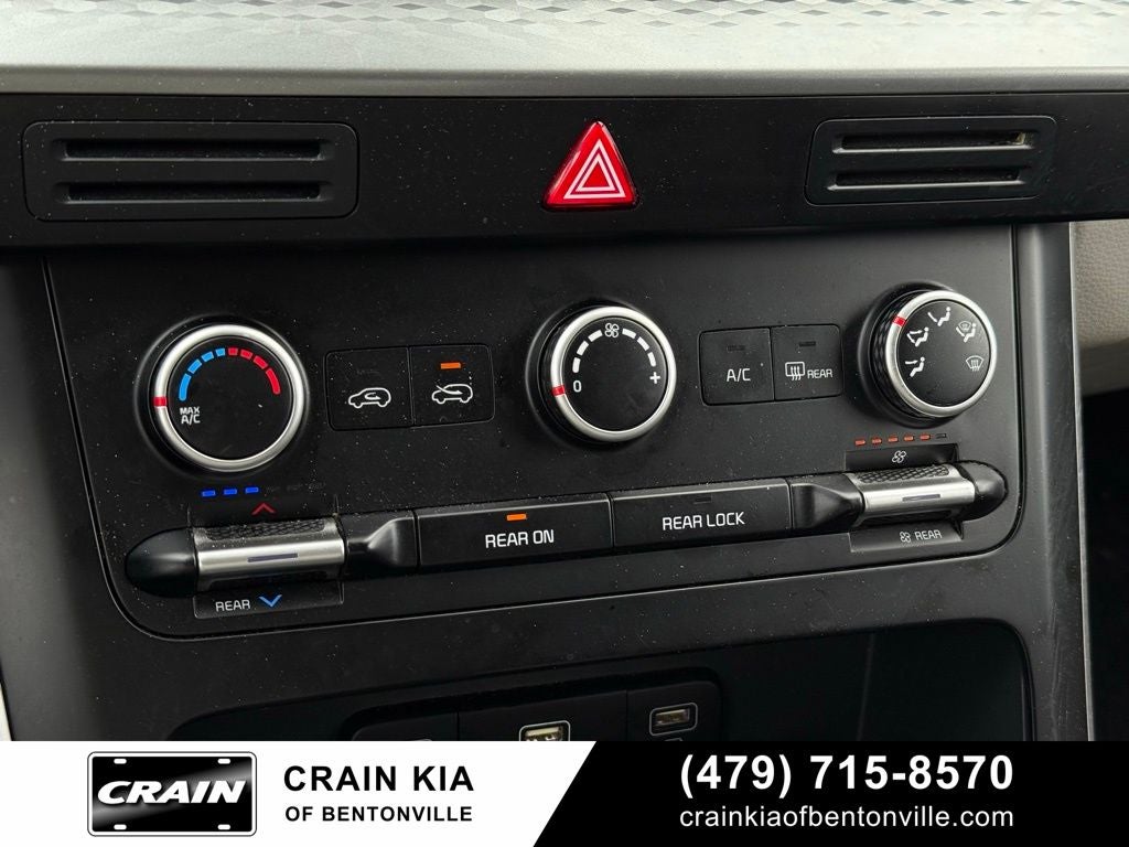 2024 Kia Carnival LX - KIA CPO / CARFAX ONE OWNER