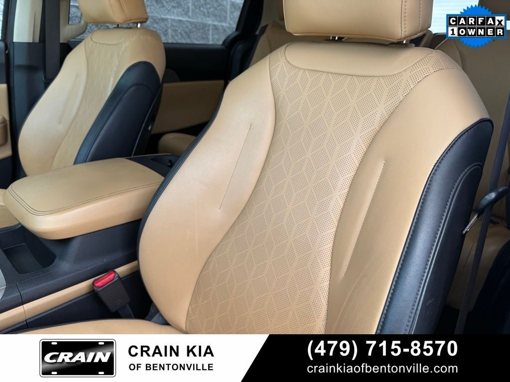 2022 Kia Carnival LXS - 8 SEATS / CLEAN CARFAX / ONE OWNER