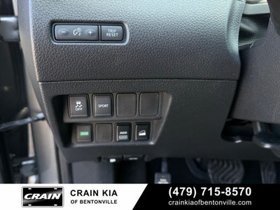 2016 Nissan Rogue SV - AWD / CLEAN CARFAX