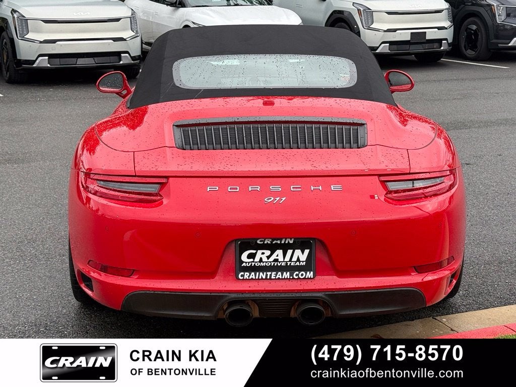 2018 Porsche 911 Carrera