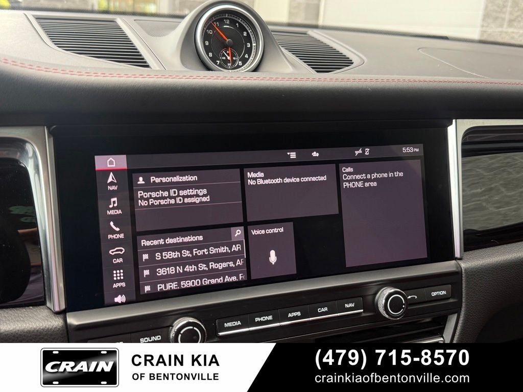 2021 Porsche Macan Base - AWD / PANORAMIC SUNROOF / CLEAN CARFAX