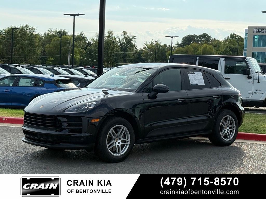 2021 Porsche Macan Base - AWD / PANORAMIC SUNROOF / CLEAN CARFAX