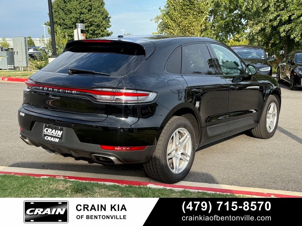 2021 Porsche Macan Base - AWD / PANORAMIC SUNROOF / CLEAN CARFAX