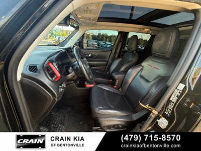 2022 Jeep Renegade Trailhawk - 4WD / PANORAMIC SUNROOF / ONE OWNER