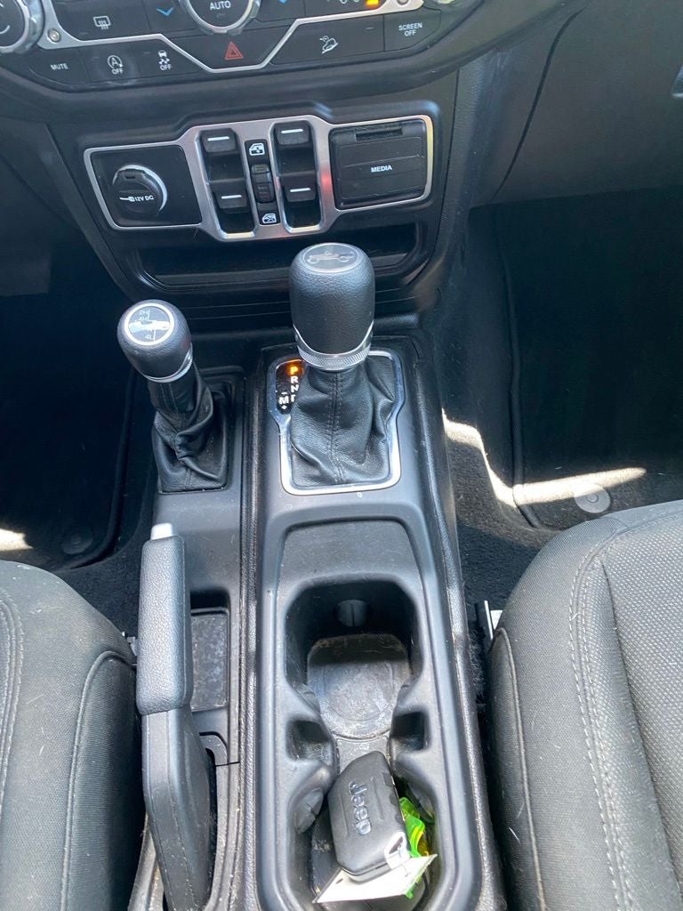 2019 Jeep Wrangler Unlimited Sport S CLEAN CARFAX / 4X4
