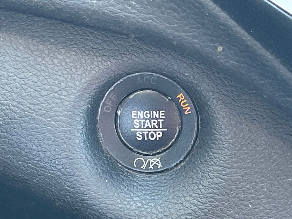 2019 Jeep Cherokee Latitude Plus CLEAN CARFAX / REMOTE START