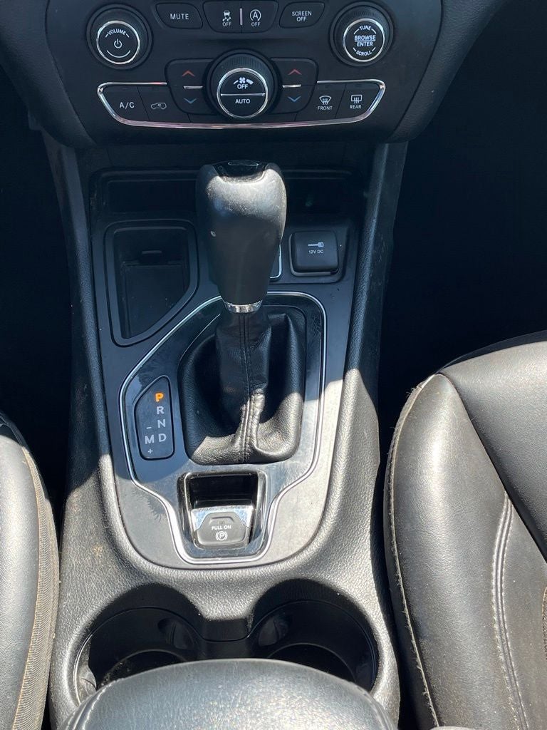 2019 Jeep Cherokee Latitude Plus CLEAN CARFAX / REMOTE START