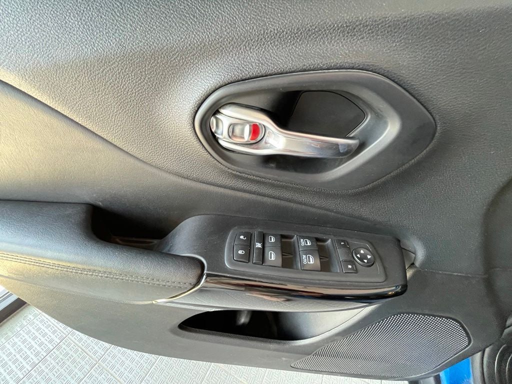 2020 Jeep Cherokee Altitude
