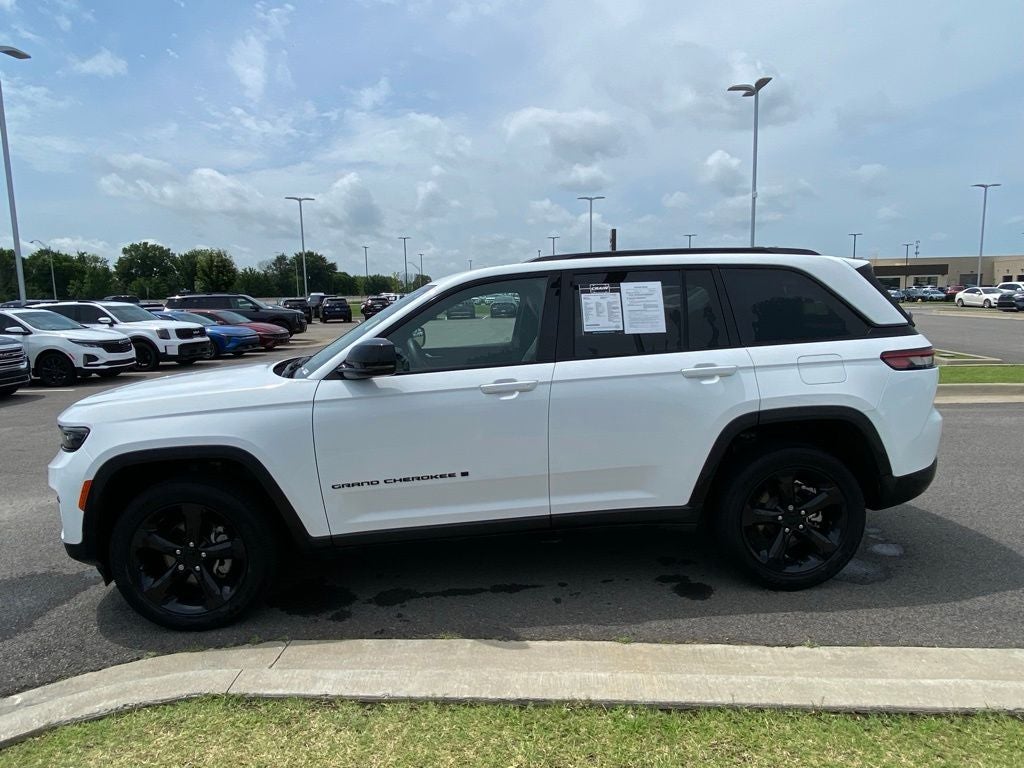 2023 Jeep Grand Cherokee Altitude X 4X4 / HEATED SEATS
