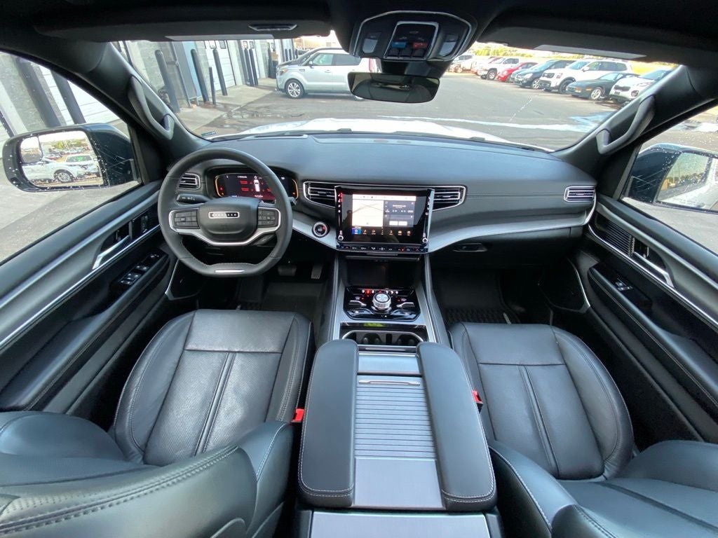2024 Jeep Wagoneer Series II 4X4 / LEATHER / MOONROOF / LOADED