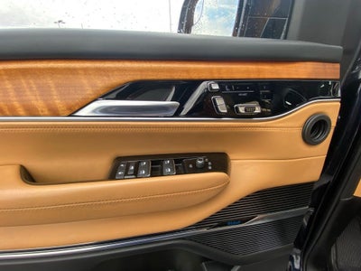 2022 Jeep Grand Wagoneer Series III 4X4 / MOONROOF / NAV