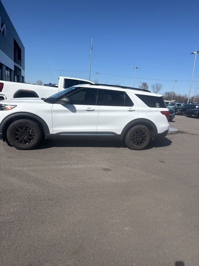 2020 Ford Explorer XLT CLEAN CARFAX / 3RD ROW / POWER LIFTGATE
