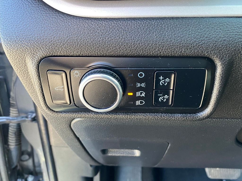 2024 Ford Explorer XLT RWD / ONE OWNER / HEATED SEATS