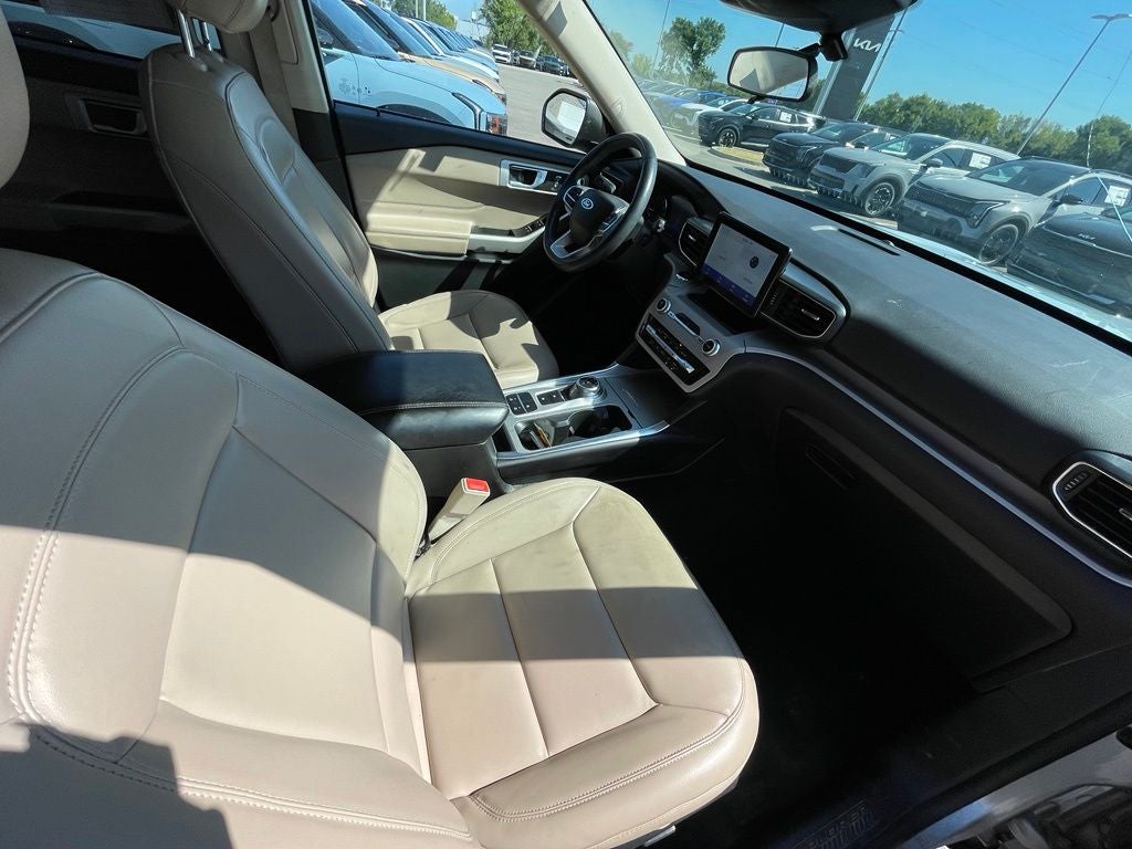 2023 Ford Explorer XLT HEATED SEATS / ONE OWNER