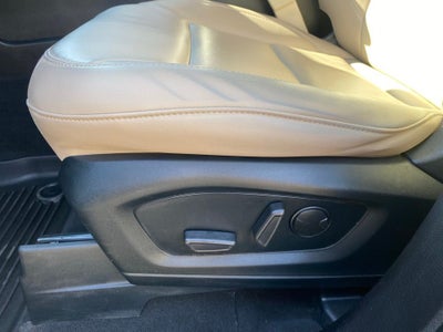 2022 Ford Explorer XLT ONE OWNER