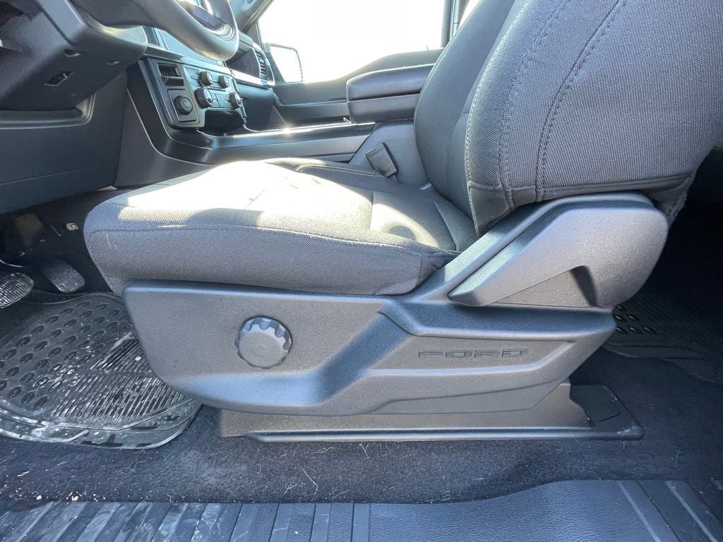 2025 Ford F-150 STX RWD / ONE OWNER / CLEAN CARFAX