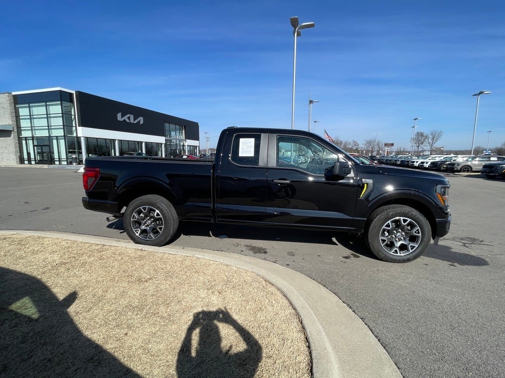 2025 Ford F-150 STX RWD / ONE OWNER / CLEAN CARFAX
