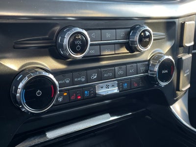 2022 Ford F-150 Lariat LOADED / V8 / CLEAN CARFAX