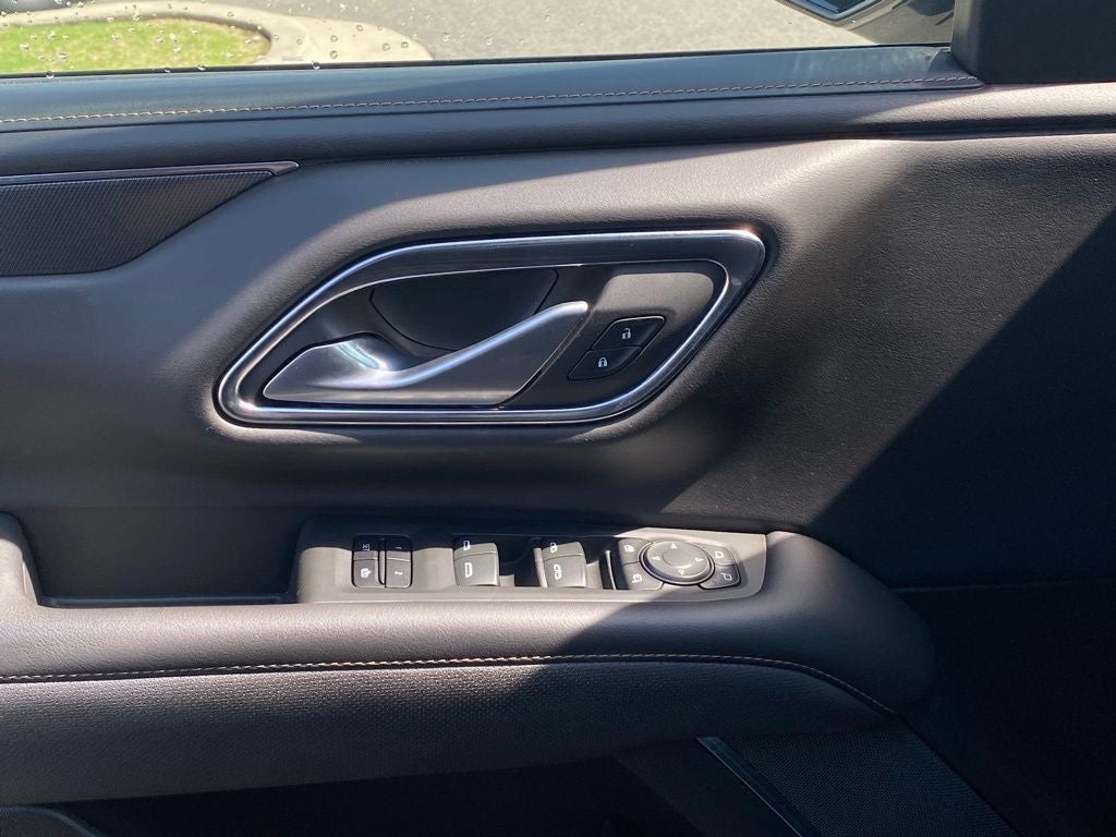 2022 GMC Yukon XL AT4 4X4 / ONE OWNER