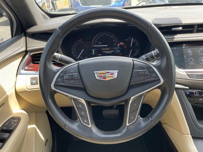 2019 Cadillac XT5 Luxury AWD / HEATED SEATS / MOONROOF