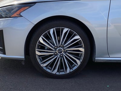 2023 Nissan Altima 2.5 SL BOSE AUDIO / NAV / HEATED SEATS