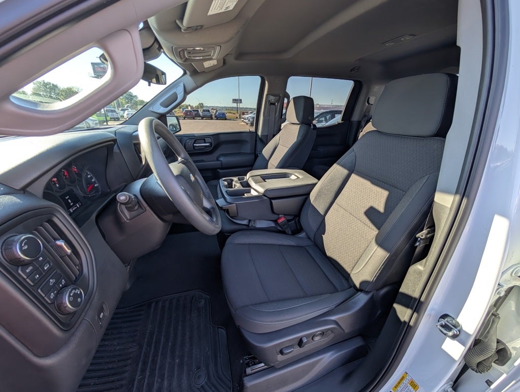 2024 Chevrolet Silverado 1500 Custom 4X4 / ONE OWNER