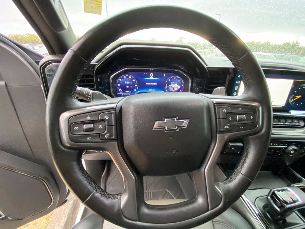 2024 Chevrolet Silverado 1500 ZR2 ONE OWNER / 4X4 / HEATED AND COOLED SEATS