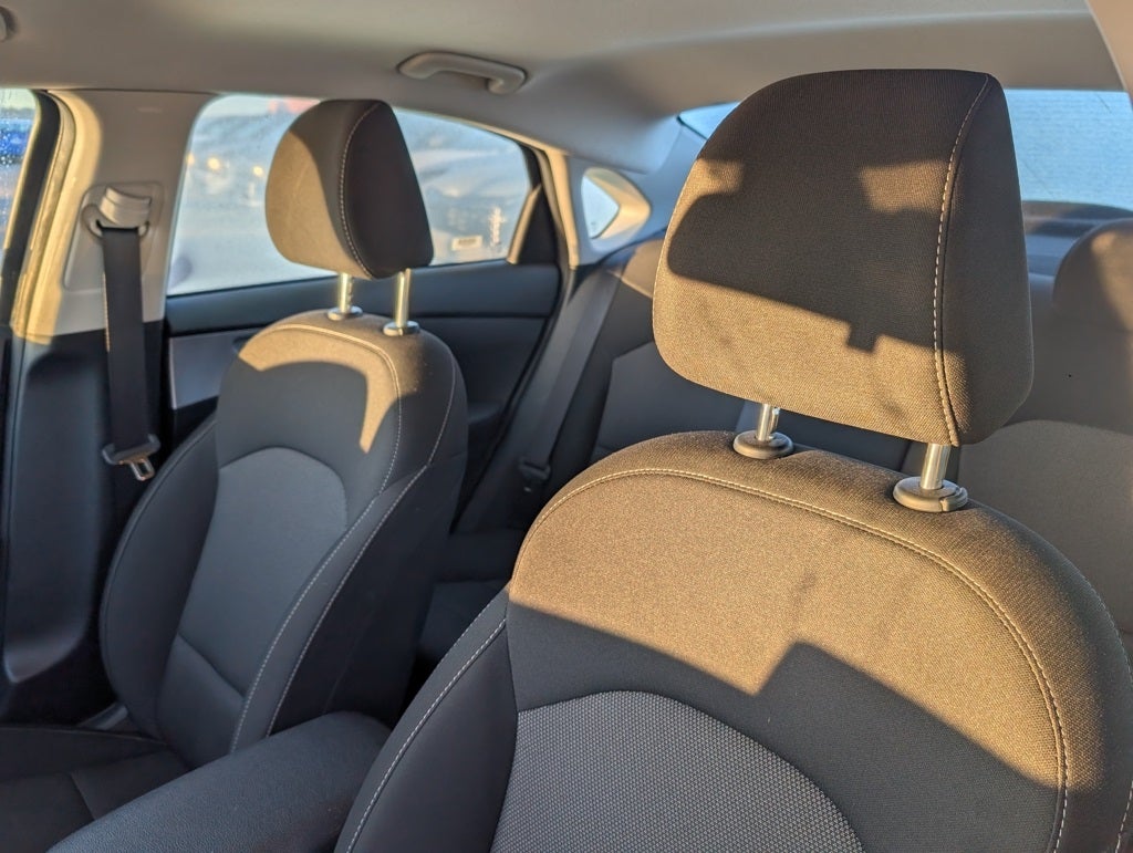 2023 Kia Forte LXS CPO / ONE OWNER