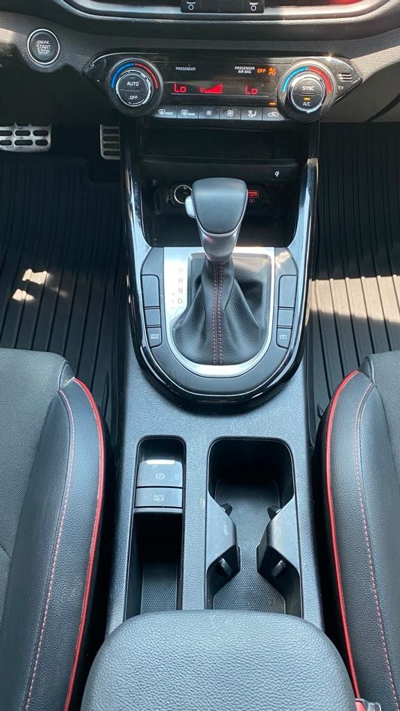 2024 Kia Forte GT ONE OWNER / NAV