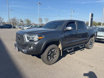 2021 Toyota Tacoma 4X4 / CLEAN CARFAX V6