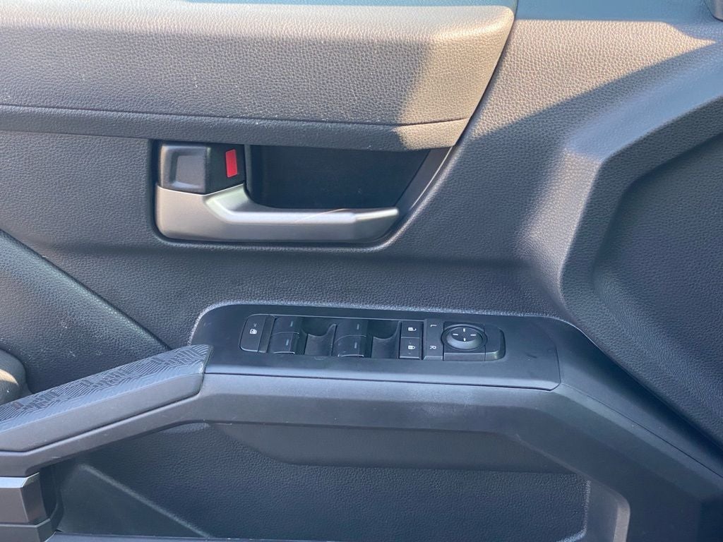 2025 Toyota Tacoma TRD Off-Road 4X4 / ONE OWNER