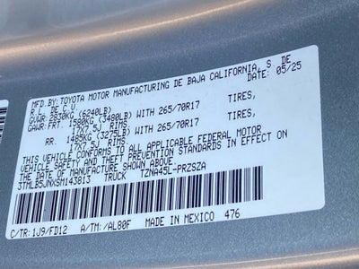 2025 Toyota Tacoma TRD Off-Road 4X4 / ONE OWNER