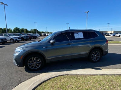 2022 Volkswagen Tiguan 2.0T SE MOONROOF
