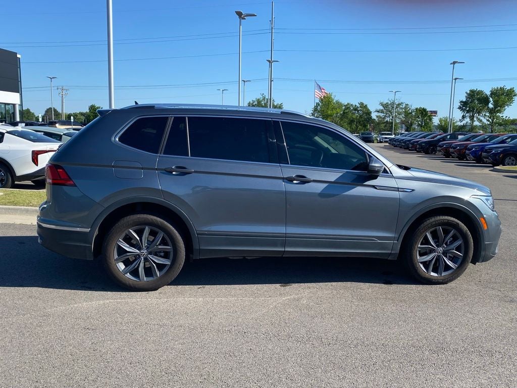 2022 Volkswagen Tiguan 2.0T SE MOONROOF