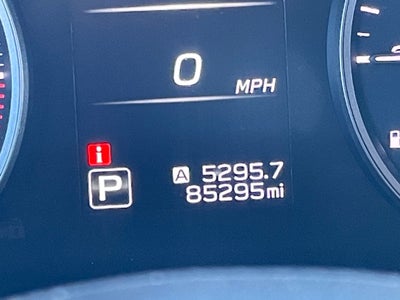 2023 Subaru Ascent Premium AWD / HEATED SEATS