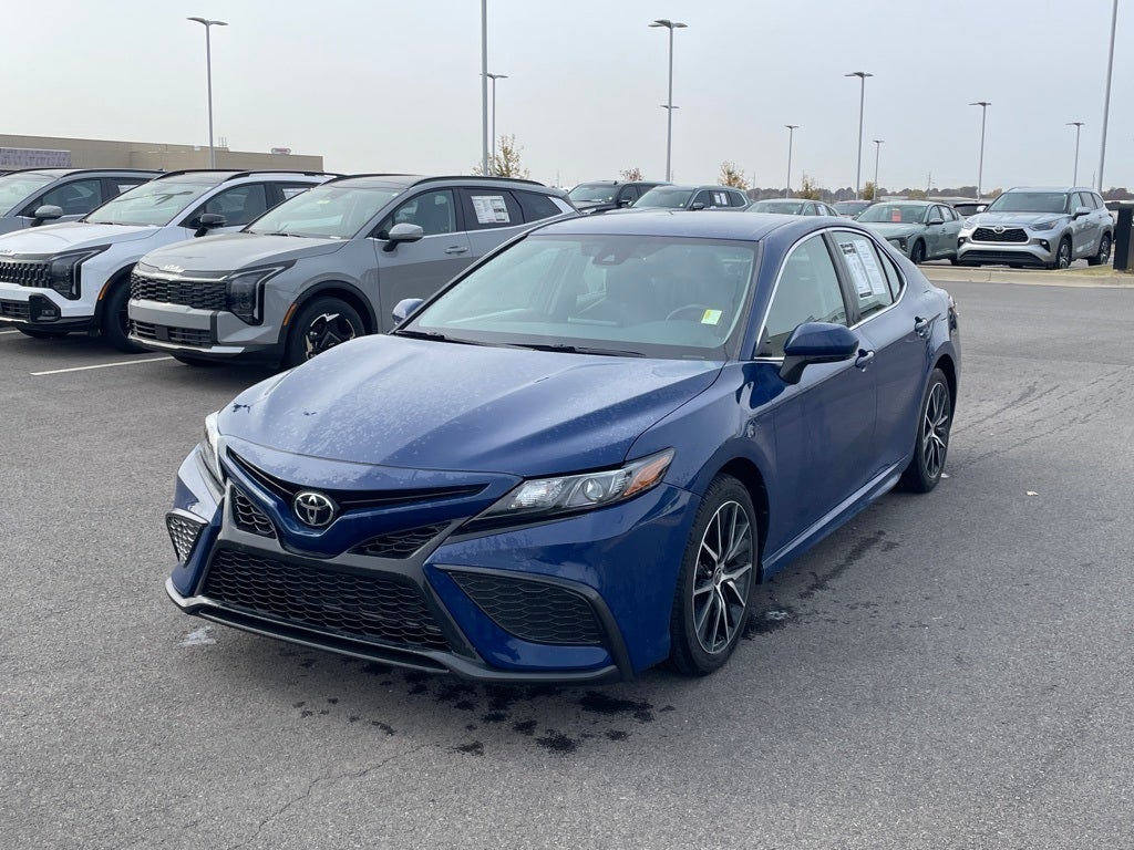 2024 Toyota Camry SE ONE OWNER