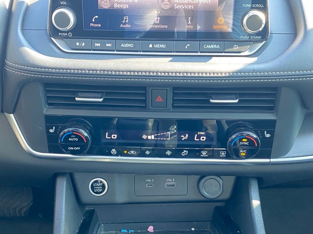 2023 Nissan Rogue SV SUNROOF / HEATED SEATS