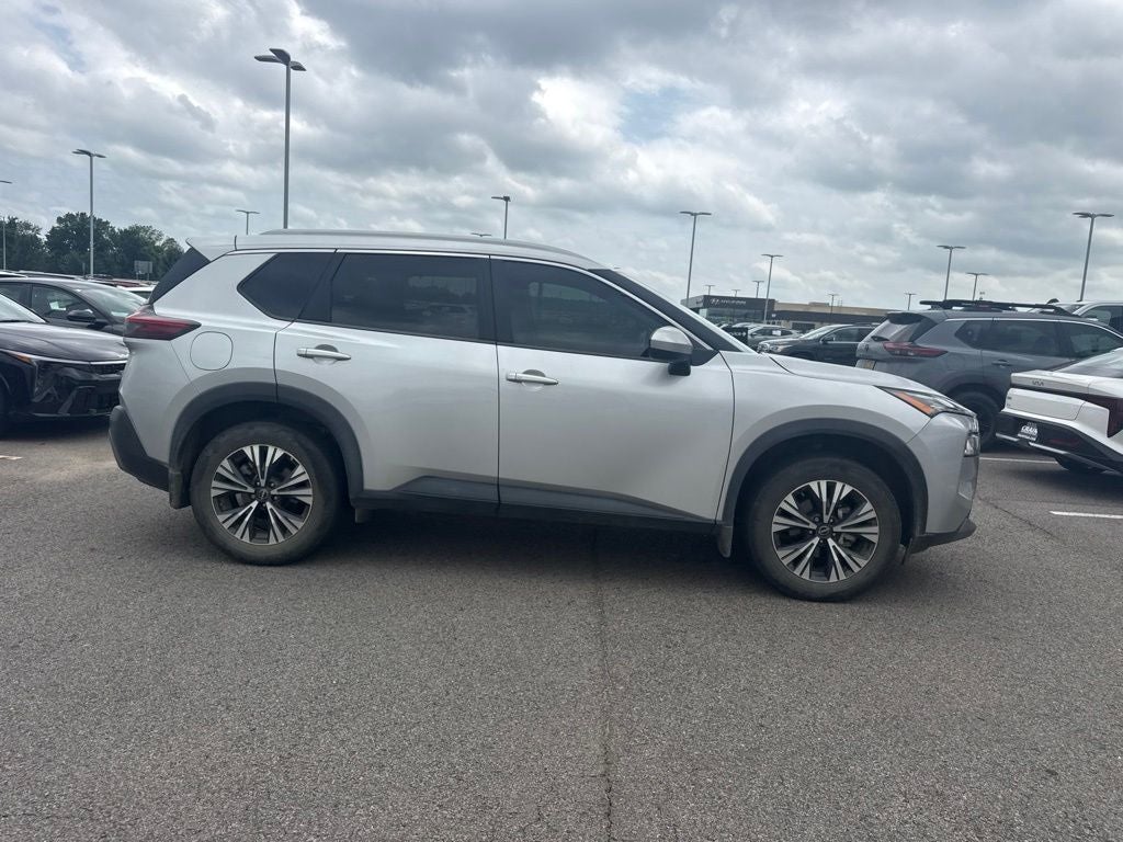 2023 Nissan Rogue SV SUNROOF / HEATED SEATS
