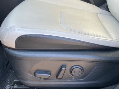 2025 Kia Sportage EX HEATED SEATS / ONE OWNER